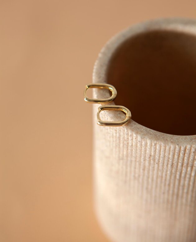 Rectangle hoop earrings